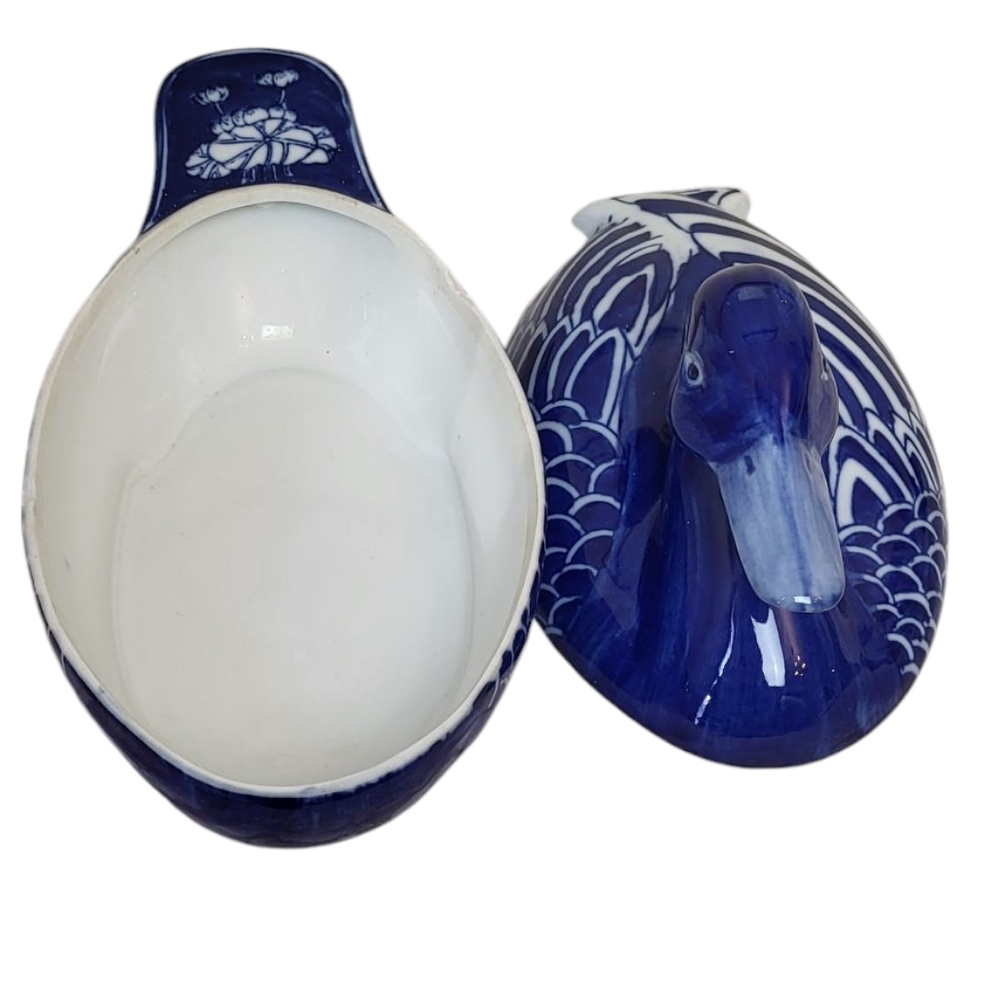 Vintage Chinese Blue And White Porcelain Duck Lid Tureen Dish Trinket Box